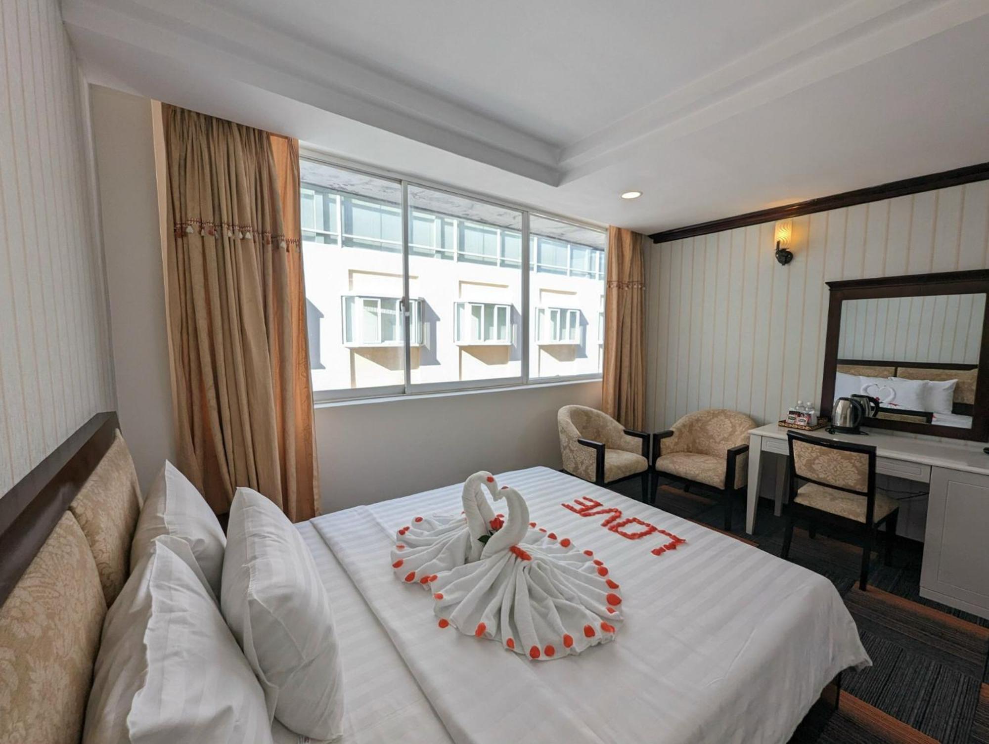 Dong Kinh Hotel Ciudad Ho Chi Minh  Exterior foto