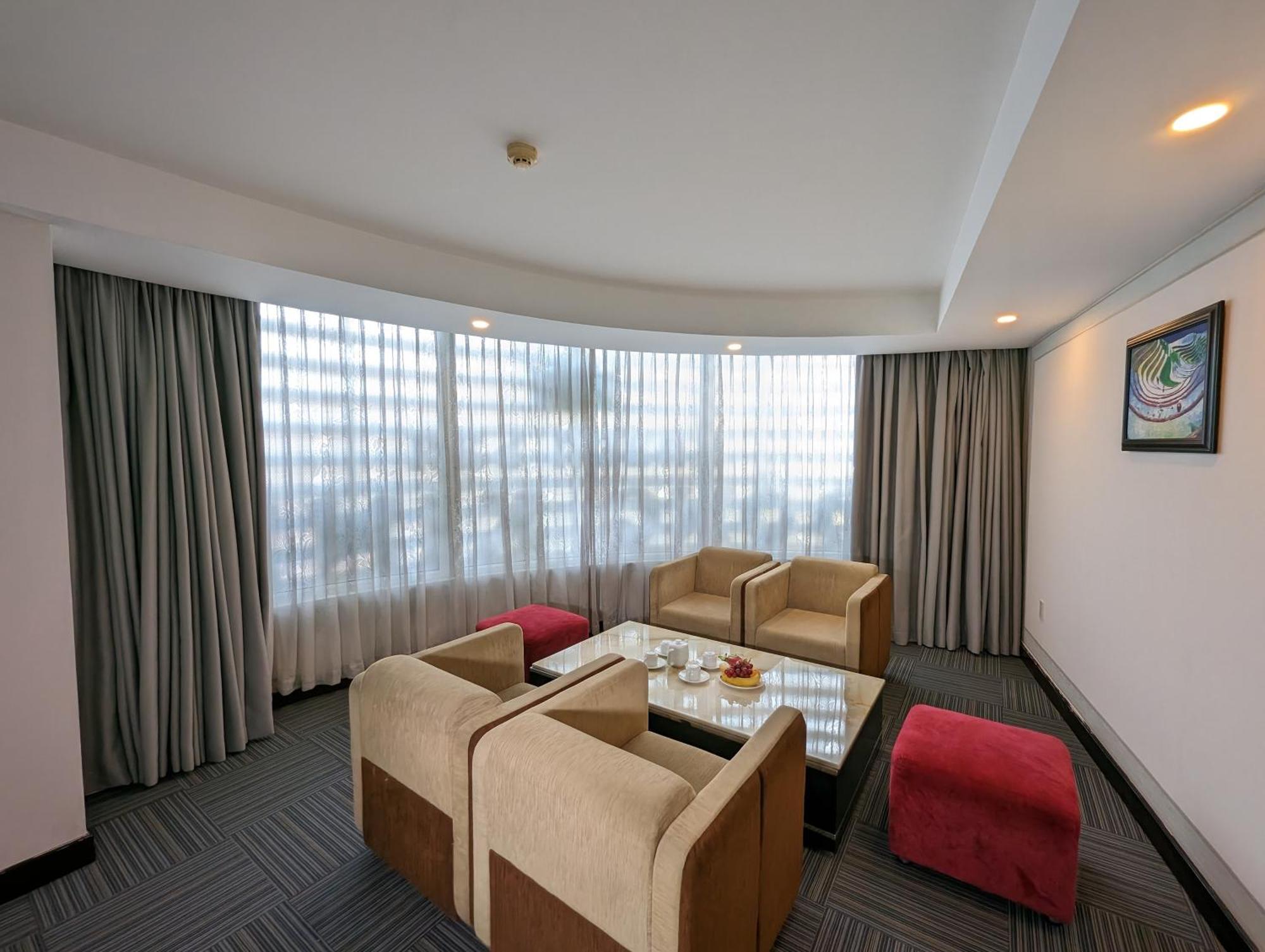 Dong Kinh Hotel Ciudad Ho Chi Minh  Exterior foto