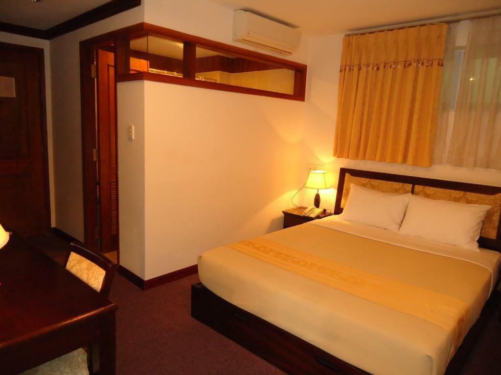 Dong Kinh Hotel Ciudad Ho Chi Minh  Exterior foto